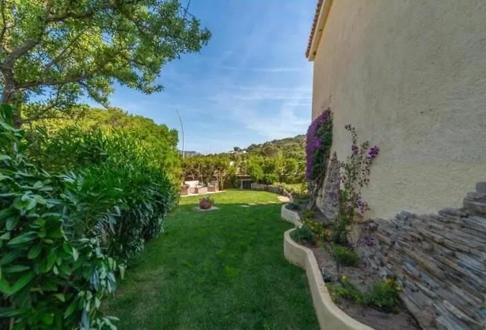 Casa Eleonora - A 150M Dalla Spiaggia Apartment *